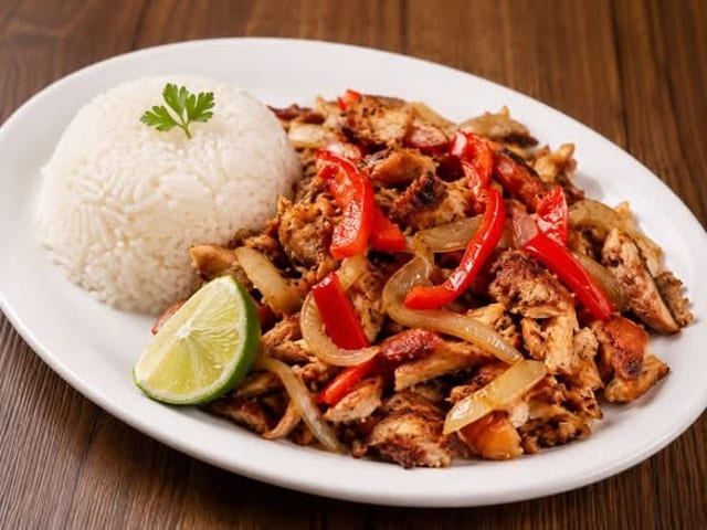 VACA FRITA DE POLLO (Grilled Shredded Chicken).