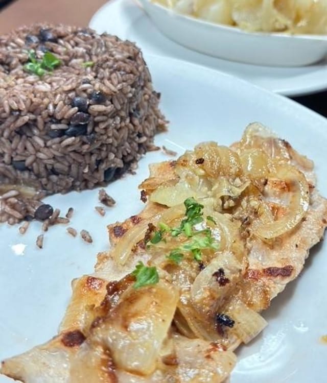 BISTEC DE CERDO (Pork Steak).